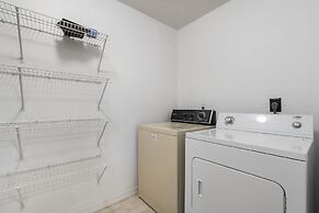 Pool View Oasis - Community Amenities