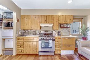 Quaint Carmel - Bungalow Close to Beach