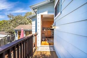 Quaint Carmel - Bungalow Close to Beach