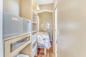 Quaint Carmel - Bungalow Close to Beach