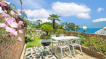 Namhae Arabyeoldom Pension