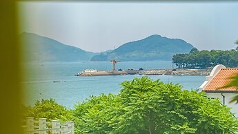 Namhae Arabyeoldom Pension