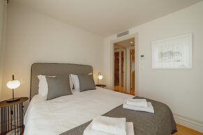 Downtown Penthouse With River View