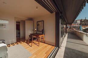 Downtown Penthouse With River View