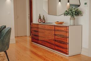 Downtown Penthouse With River View