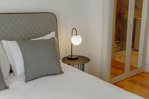 Downtown Penthouse With River View