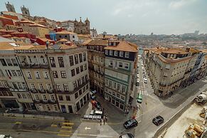 Downtown Penthouse With River View