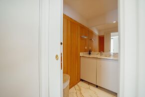 Downtown Penthouse With River View