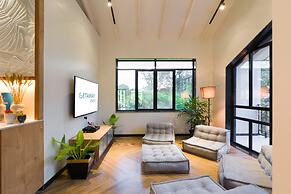 Hearthstone By Getaway Stays