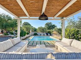 TD Trulli Locobello Stylish Cozy Trulli w Pool