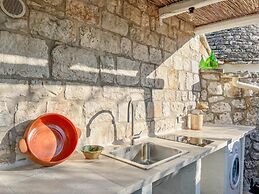 TD Trulli Locobello Stylish Cozy Trulli w Pool