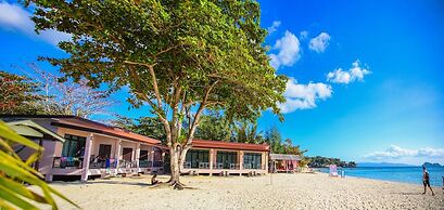 Crystal white sand resort