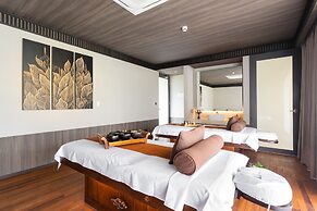 Madifushi Private Island