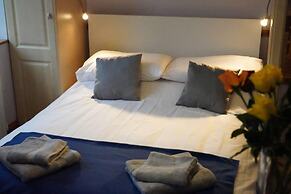 Captivating 4-bed House in Milton Keynes