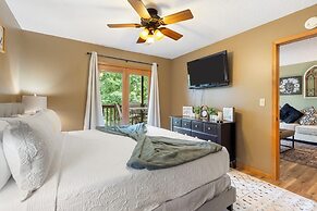 The Circle Retreat 7