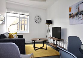 Remarkable 3-bed Apartment in Newport Pagnell