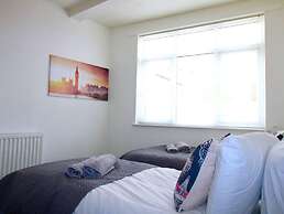Remarkable 3-bed Apartment in Newport Pagnell