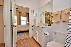 Long-term Stays Family-friendly Communal Pool!