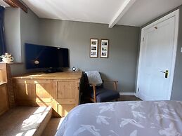 Tom's of Tregaron