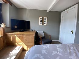 Tom's of Tregaron