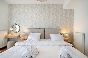 Triplex Villa Gardenia Glyfada  sea view