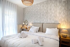 Triplex Villa Gardenia Glyfada  sea view