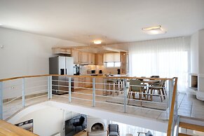 Triplex Villa Gardenia Glyfada  sea view