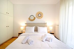 Triplex Villa Gardenia Glyfada  sea view