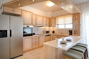 Triplex Villa Gardenia Glyfada  sea view