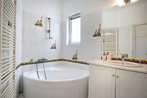 Triplex Villa Gardenia Glyfada  sea view