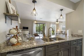 Troon Golf Bungalow - Branson - Golf Course View & On-site Amenities