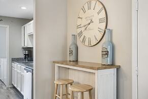 Rockwall Duo - Cottage + Lodge Combo