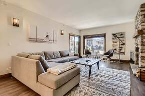 Steps to Downtown Main Street & Ski In Ski Out!