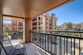 Steps to Downtown Main Street & Ski In Ski Out!