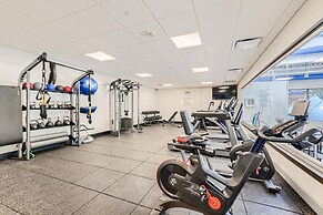 Steps to Downtown Main Street & Ski In Ski Out!