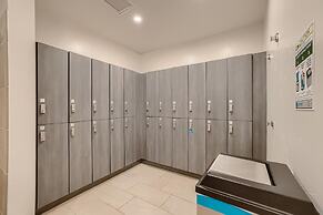 Steps to Downtown Main Street & Ski In Ski Out!