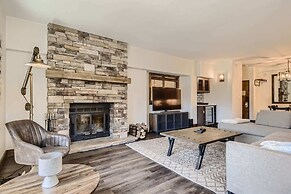 Steps to Downtown Main Street & Ski In Ski Out!