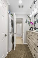 Clubhouse Bungalow - Community Amenities