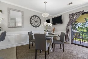 Clubhouse Bungalow - Community Amenities