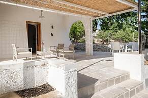 Trullo Bella Vista With Patio & Parking