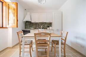 Trullo Bella Vista With Patio & Parking