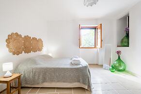 Trullo Bella Vista With Patio & Parking