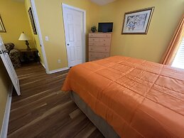 Hampton Lakes Retreat