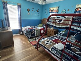 Hampton Lakes Retreat