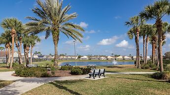 Hampton Lakes Retreat