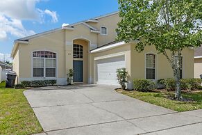 Hampton Lakes Retreat