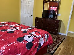 Hampton Lakes Retreat