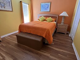 Hampton Lakes Retreat