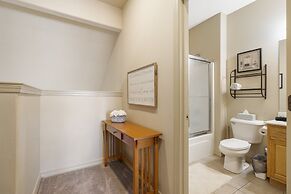 Birdie Lane Beauty - Golf, Pools, Gym, & More!