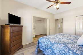 Birdie Lane Beauty - Golf, Pools, Gym, & More!